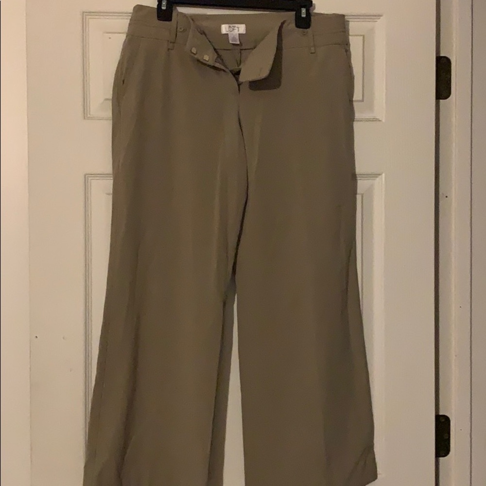 Ann Taylor beige pants size 8 short